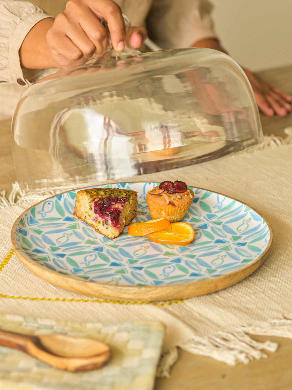 Toshi Dome Cake Stand